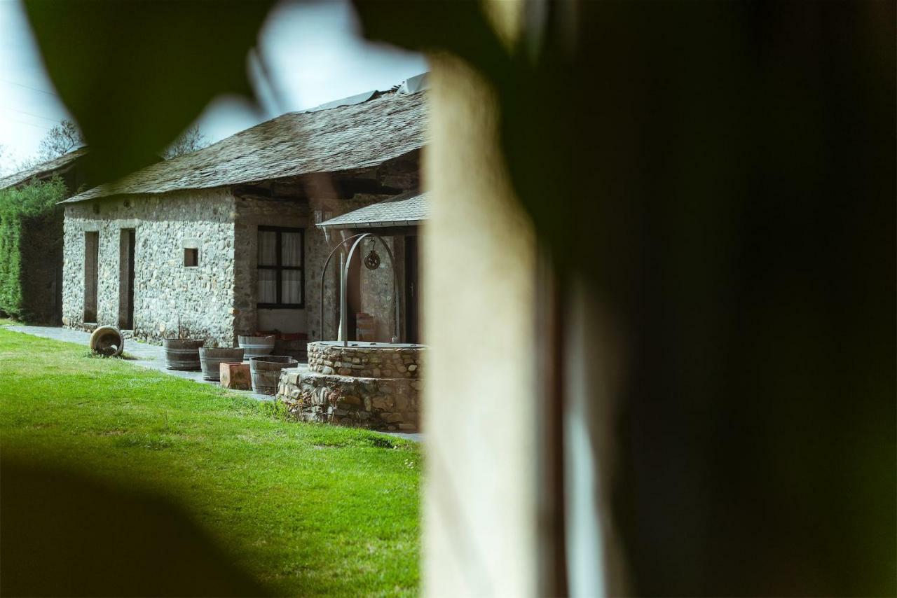 El Tiempo Recobrado - Hotel De Silencio Y Relax Villamartin de la Abadia Eksteriør billede